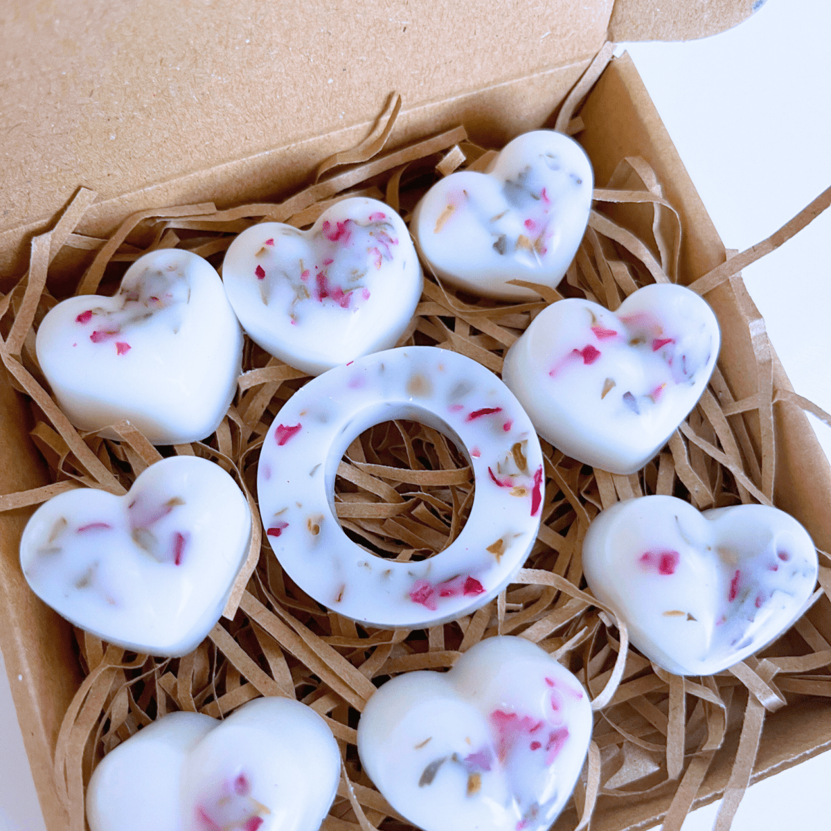 Custom name wax melts in heart shapes – personalised soy wax gift handmade in the UK.